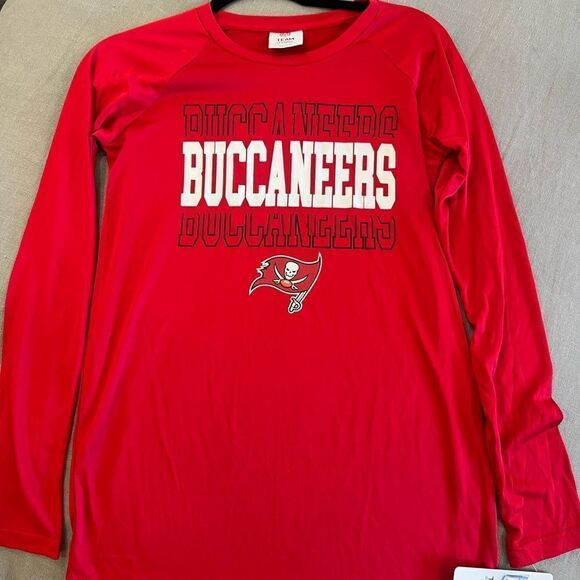 NFL Buccaneers Red Long Sleeve Shirt - Picture 1 of 5